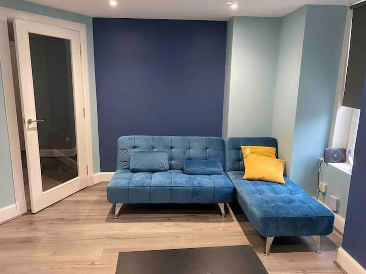 Lovely 3 Bedroom Apartment With Private Garden In Edinburgh City Centre Екстер'єр фото