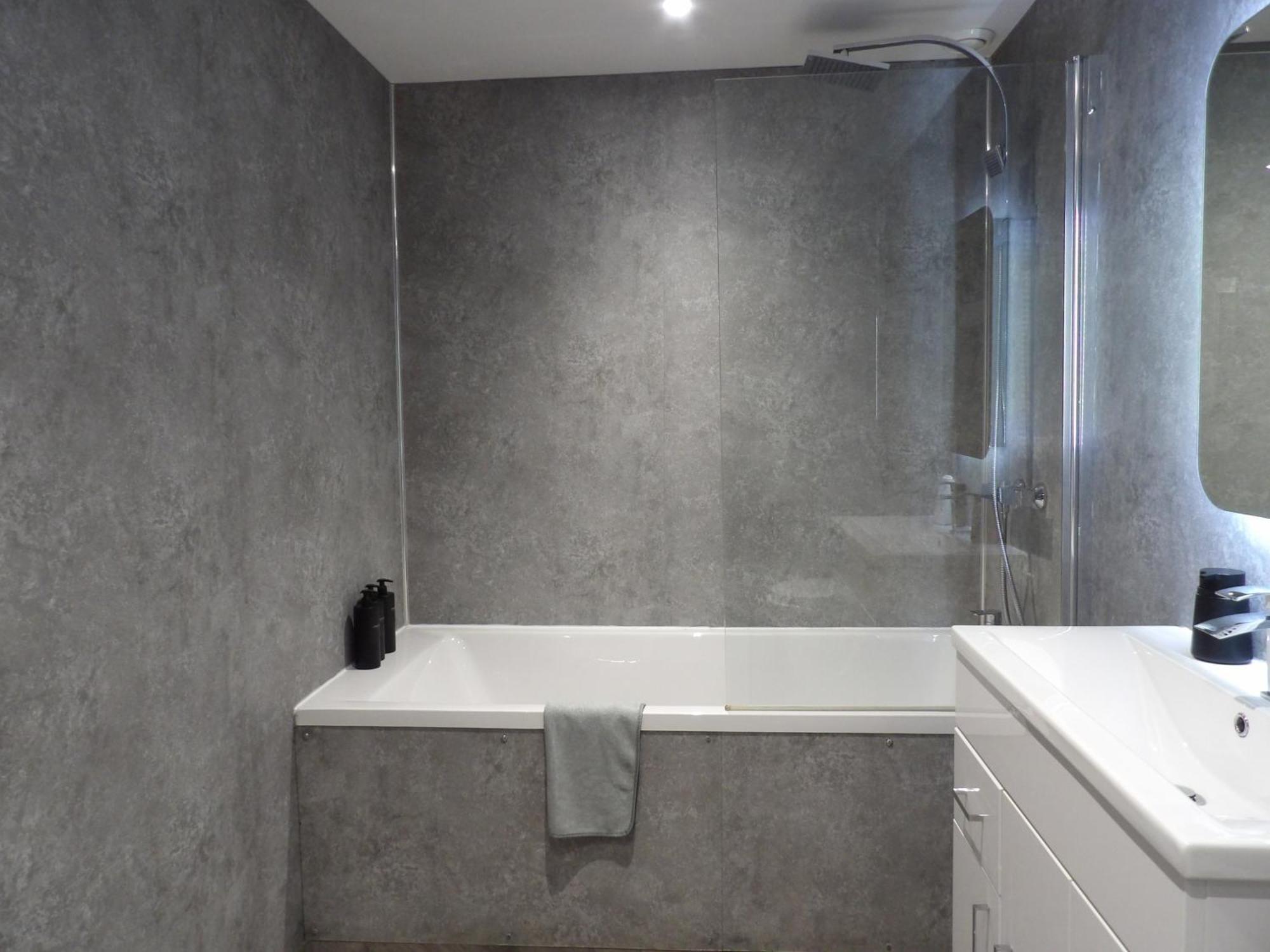 Lovely 3 Bedroom Apartment With Private Garden In Edinburgh City Centre Екстер'єр фото