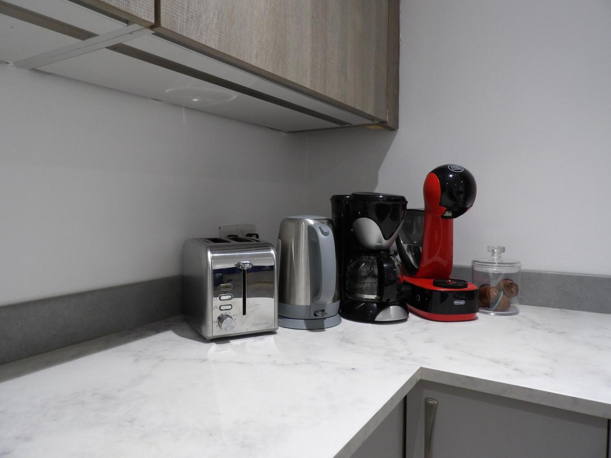 Lovely 3 Bedroom Apartment With Private Garden In Edinburgh City Centre Екстер'єр фото