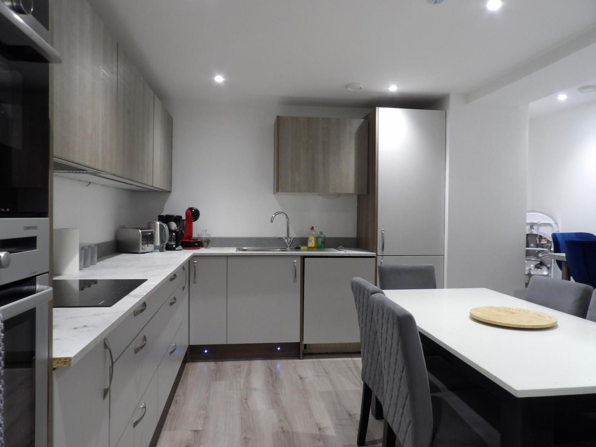 Lovely 3 Bedroom Apartment With Private Garden In Edinburgh City Centre Екстер'єр фото