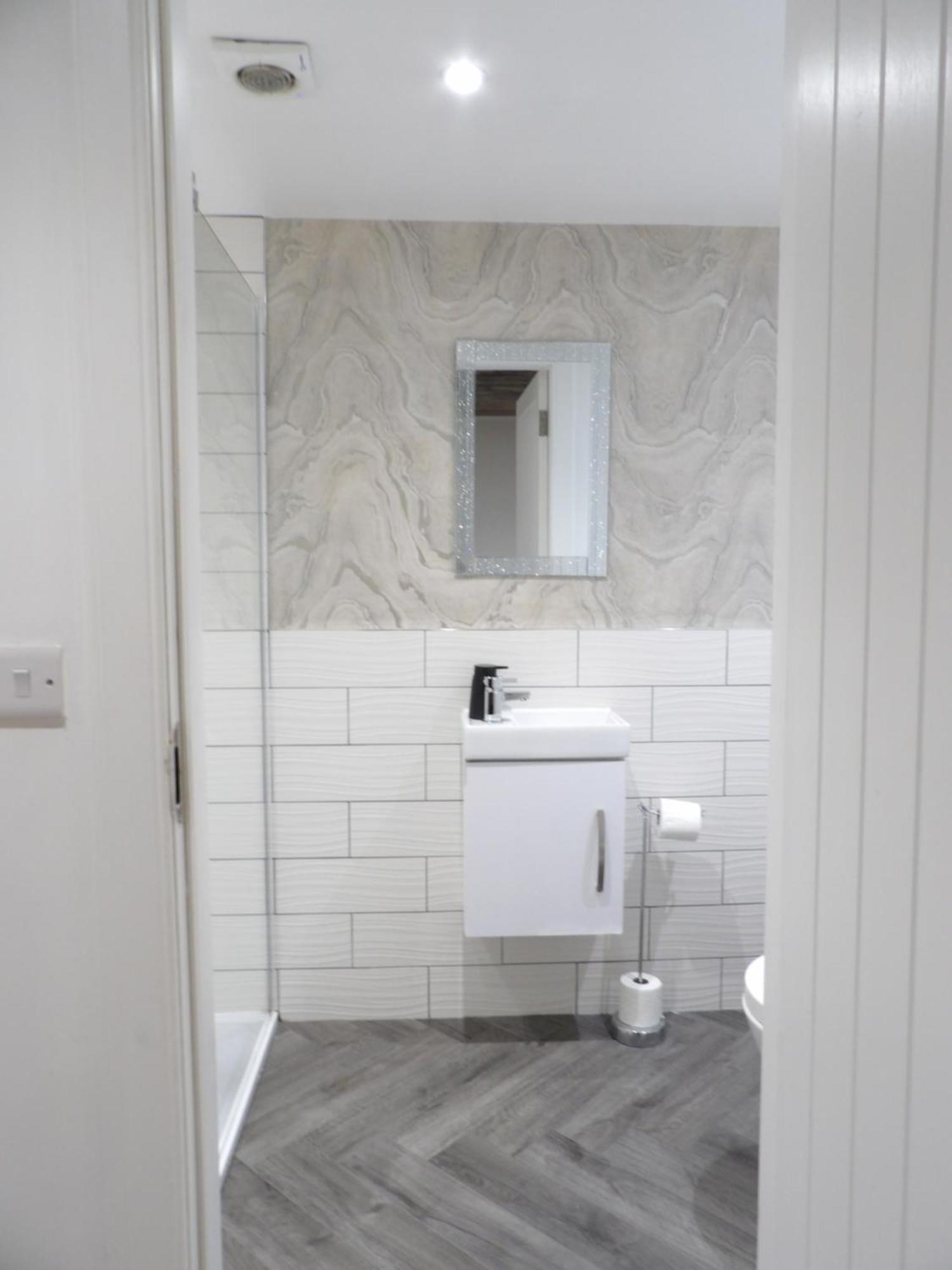 Lovely 3 Bedroom Apartment With Private Garden In Edinburgh City Centre Екстер'єр фото